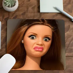 Humorous Expression Design Square Mouse Pad, Eye-Catching Desktop Decorative Protective Pad, Rubber Anti-Slip Lock-Edge Work Pad, Small Size Suitable for Laptop, Desktop Computer Gaming, Work and Daily Use