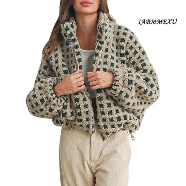 NewWomens Cute Sherpa Fleece Jacket Fuzzy Zip Up Checkered Cropped Going Out Jacket Teddy Fluffy Casual Y2K Outerwear Cotton Fashion Can be used with a raincoat