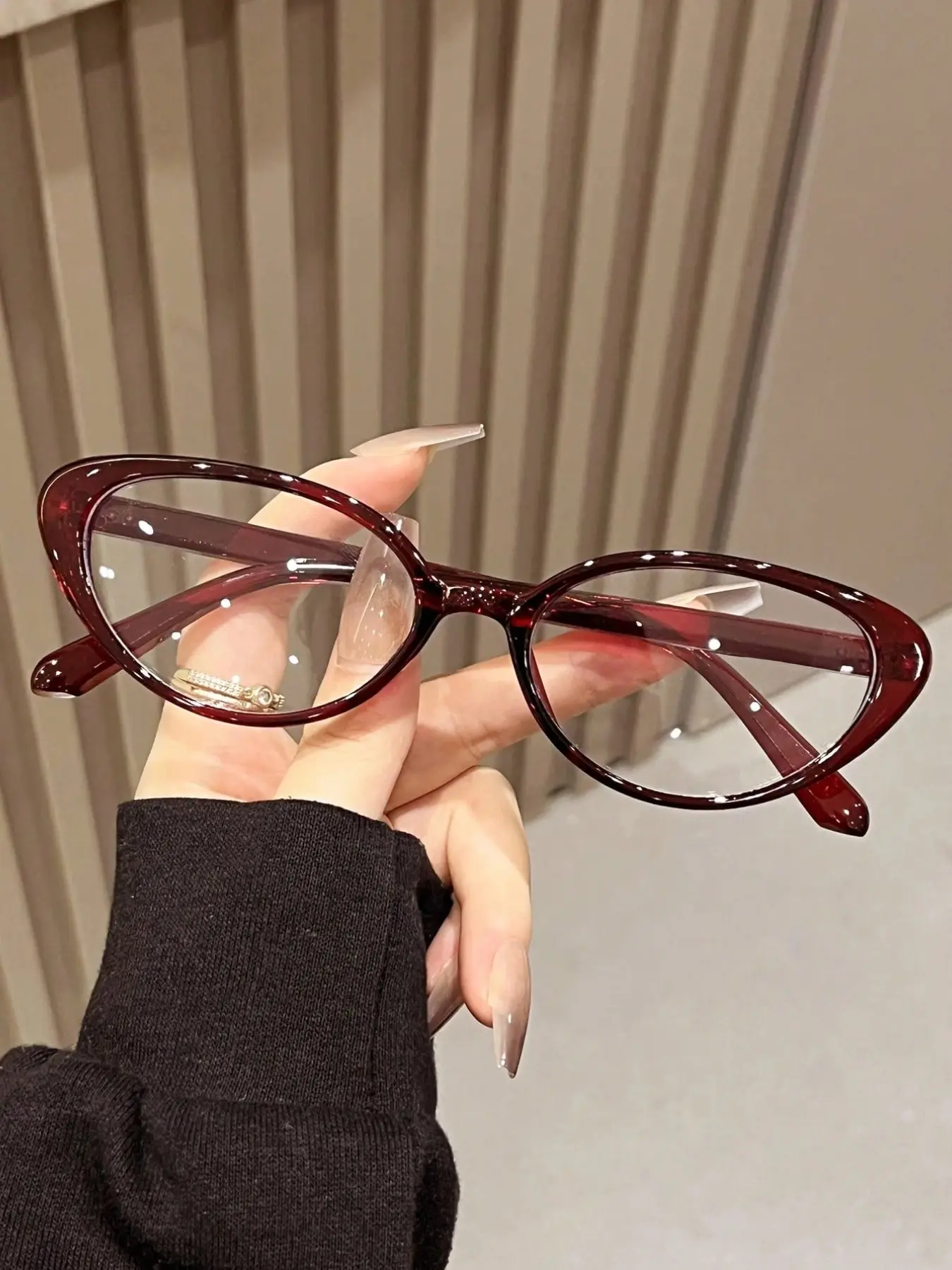 New Cat Eye Fashion Glasses for Women, Fashionable Frames Glasses, Stylish Glasses, Portable Flat Lenses, Ideal for Reading, Office, Outdoor Parties, Street Photography, Decoration, Trendy Casual Eyeglasses, Stylish Trendy Eyewear