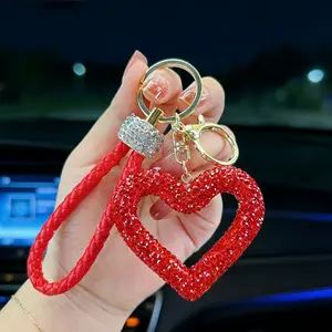 Luxurious Rhinestone Heart Car Keychain, High-End Car Key Decoration, Women's Key Fob Strap, Elegant Auto Accessories, Car Interior Accessory, Car Ornament