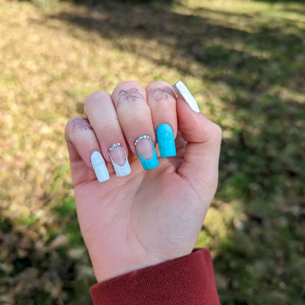 pumpkin Sweater Press on Nails