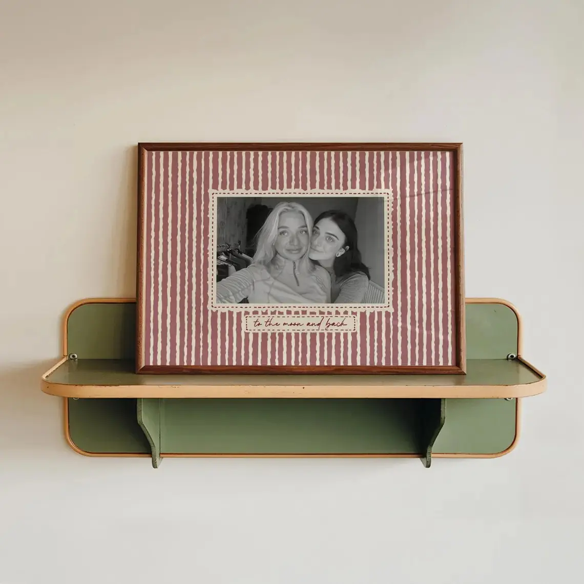 Personalized Best Friend Photo Print - Retro Striped Wall Decor, Room Decor, Birthday Gift for Best Friends - Contact Customer Service Post-Order to Send Custom Horizontal Image
