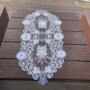 1pc country-style lace oval table runner, featuring a floral lace pattern design, made of polyester fabric. Suitable for weddings and events, size 15.7x31.5 inches, rectangular tablecloth, modern centerpiece decoration, modern minimalist decor.