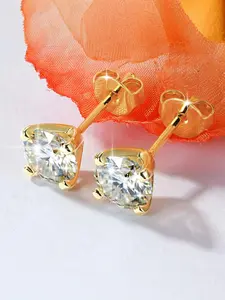 1-carat round moissanite 14K gold-plated earrings, classic, simple, and versatile four-prong setting, perfect for birthday and Valentine's Day gifts