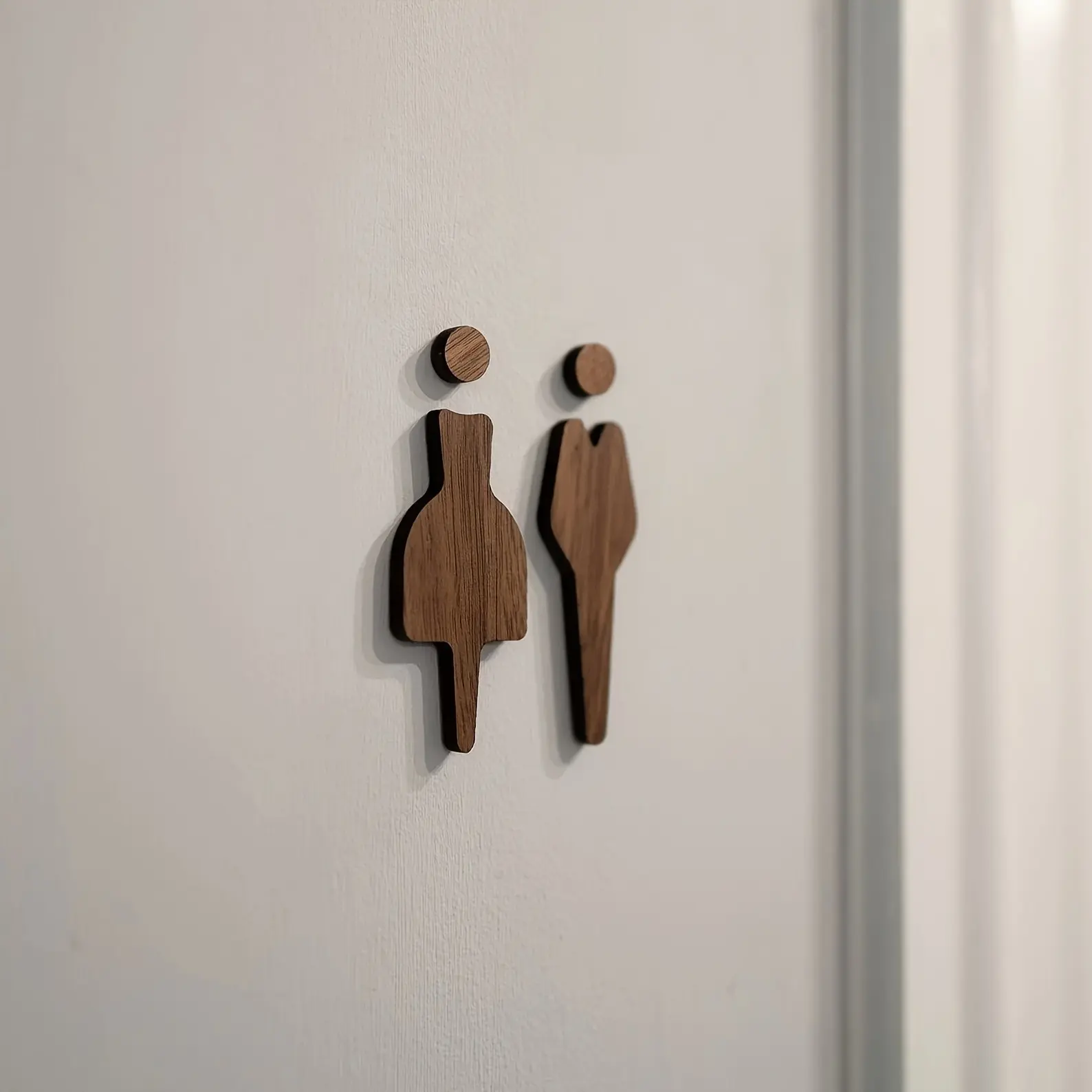 Wooden Creative Unisex Icon Sign, Bathroom Signage, Toilet Indicator, Home & Commercial Decor, Soft Furnishing Ornament, Home Decor Products, Bathroom Signs Decor