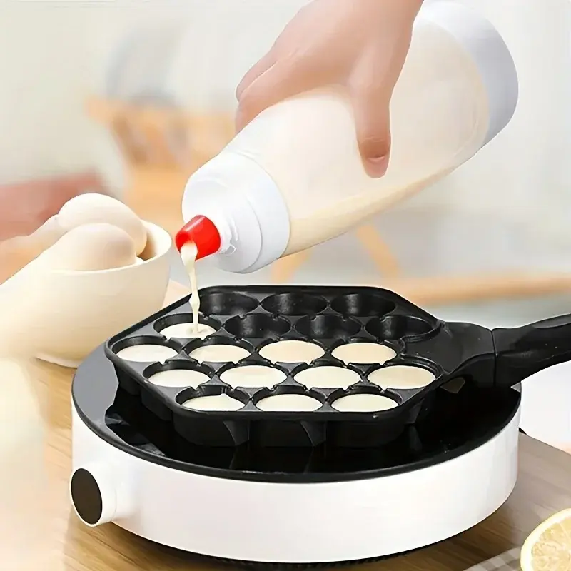Pancake Batter Mixer Bottle – 33 Oz Dispenser with Blender Balls, Kitchen Squeezer for Batter, Graduated Lines & Non‑Slip Base for Cupcakes, Crepes, Muffins, Pancakes,Kitchen Gadgets