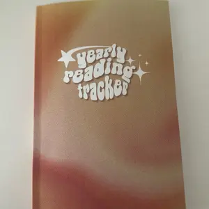 Yearly Reading Tracker Paperback