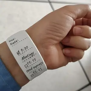 1 erasable and reusable wristband | Wristband notebook with ruler, imitation leather material, square tick mark and uncoated end design, suitable for students, nurses, teachers, work plan, task management, to-do list and other scenes.