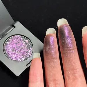 Single Mixed Color Chameleon Eyeshadow, Matte Powder Glittering Pearl Finish, Matte Shimmer Glitter, Long-Lasting Kaleidoscope Effect, Complete Makeup in One Piece