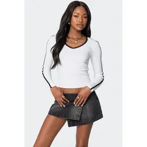 Contrast V Neck Long Sleeve T Shirt