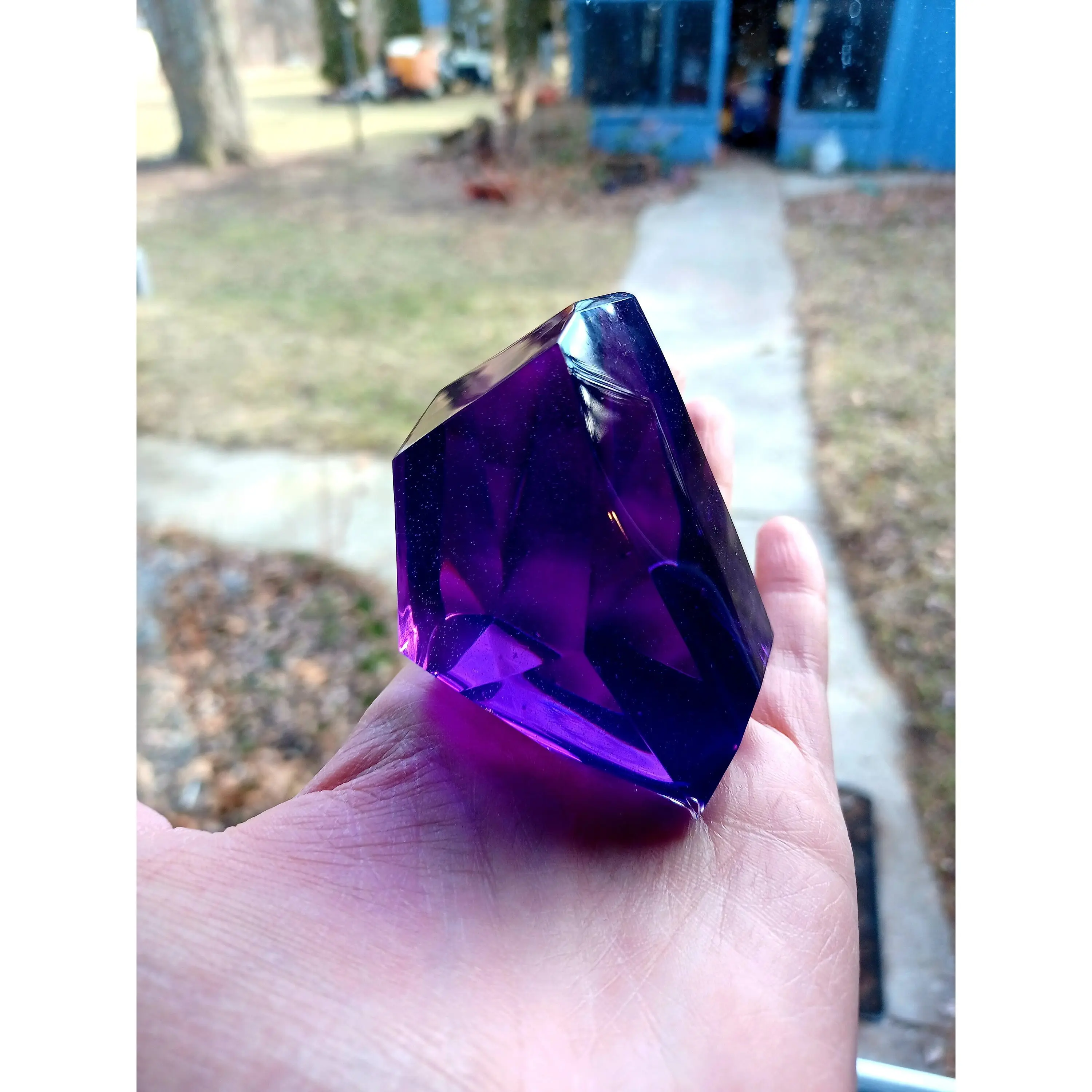 Royal Purple Resin Crystal / TTRPG / Resin / Crystal Paperweight / crystal / Props / Cosplay / Staff topper