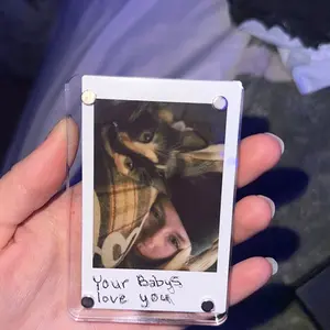 Valentine's Gift-Vertical Car Visor Photo Frame - Acrylic snap-on clip holds 6x9-inch photo. Random colors, DIY customizable car decoration. Perfect gift for couples, families, or pet keepsakes. Personalized DIY acrylic frame “unique,photo,car accessory”