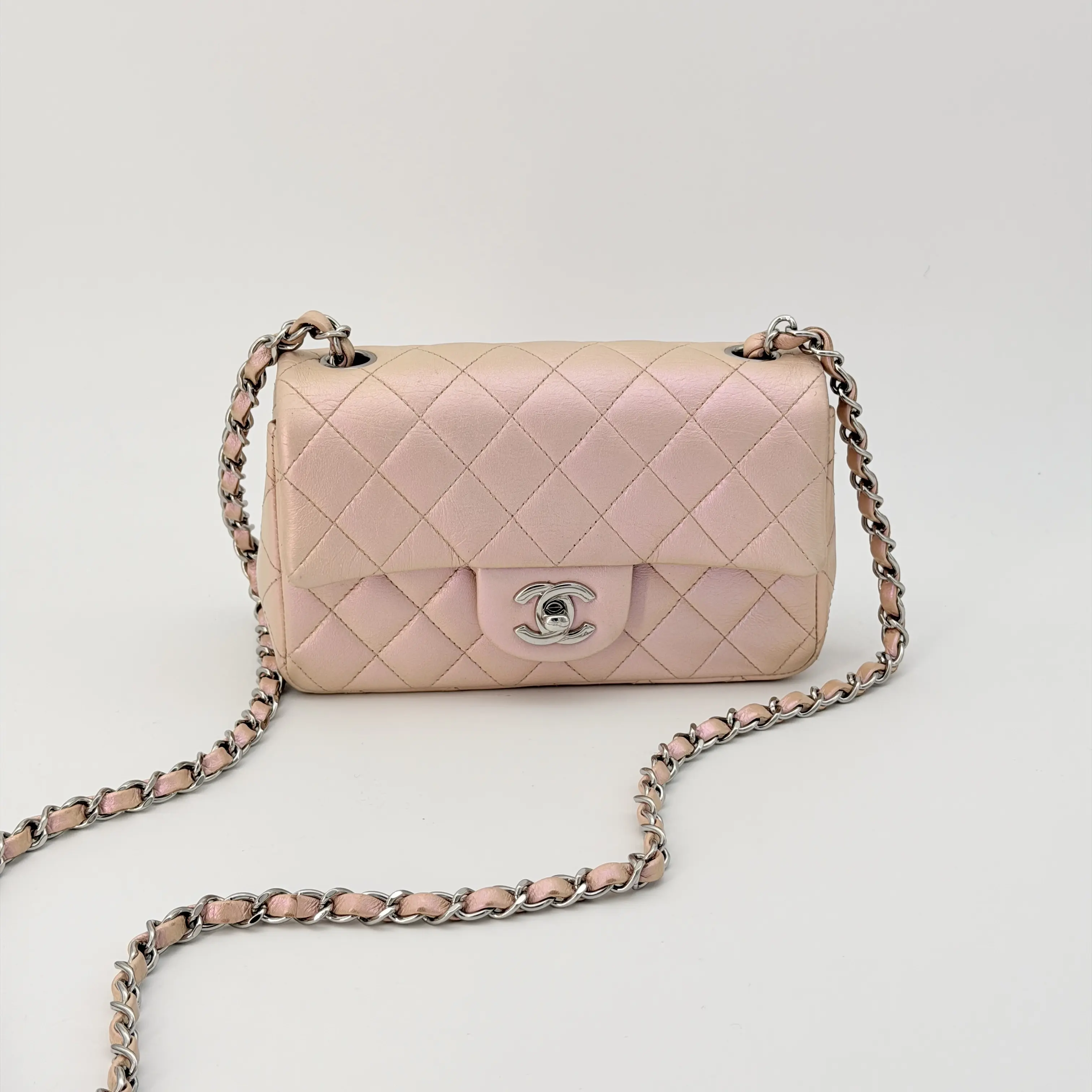 Pre-owned CHANEL leather Crossbody Bags Pink Iridescent Classic Flap Mini Bag