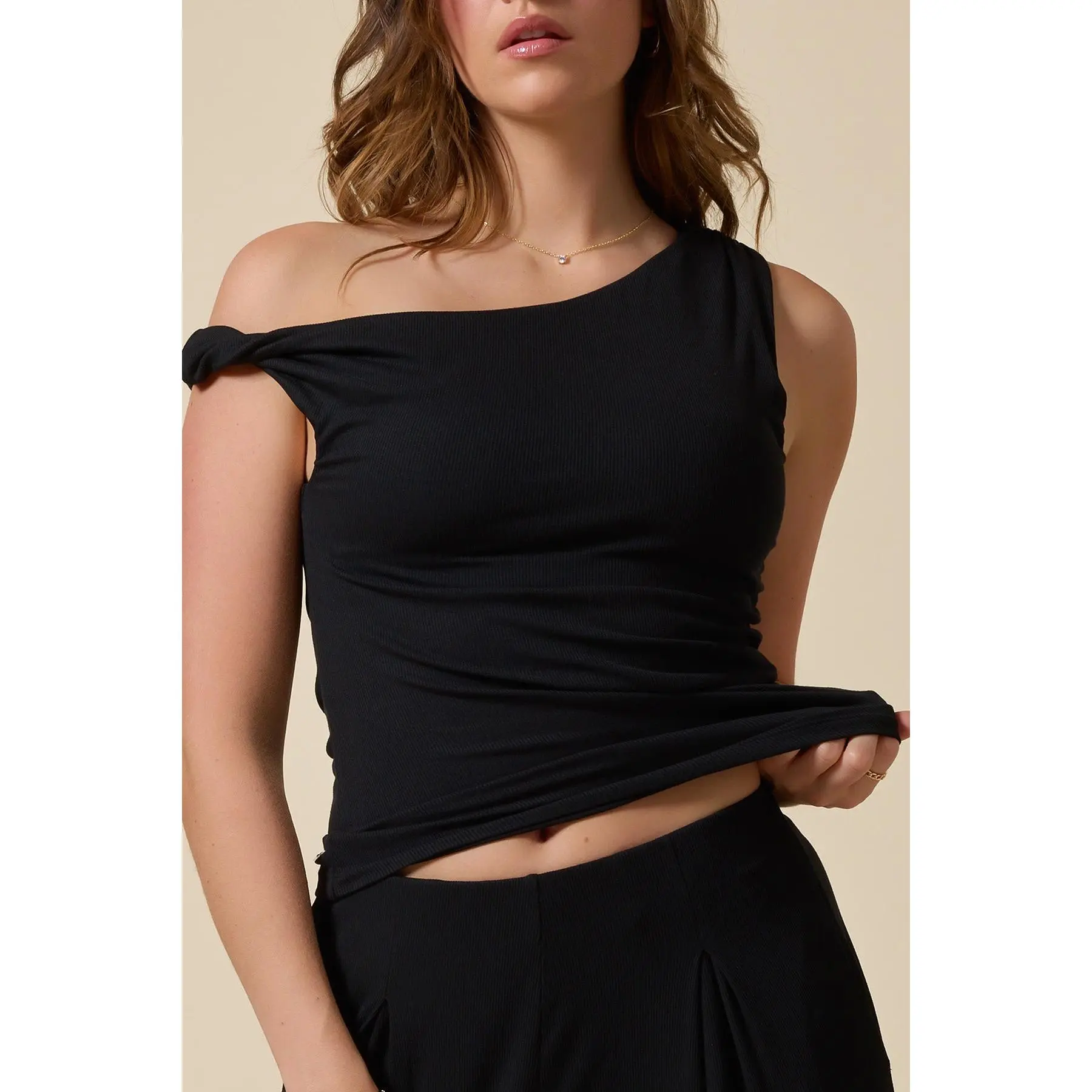 Go With The Flow Twisty Top - Black
