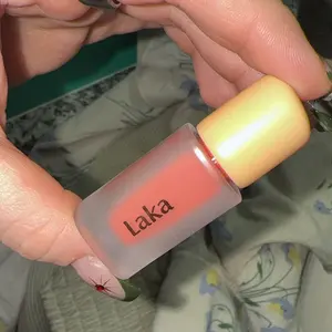 Product Review of [Laka] Mini Fruity Glam Tint — Glossy Lip Tint with a Lightweight, Non-Sticky Feel that Leaves a Transfer-Proof Stain from S**a ** B**y ** F**y **