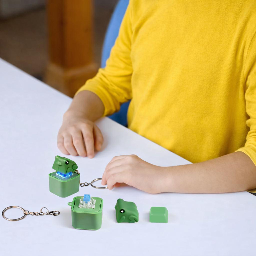 Frog Croaking Keychain,lizard,Coquí Realistic SoundFidget Toy , Durable ABS Build for Kids &Adults Stress Relief &FOCUS