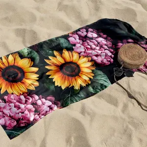 1 piece The natural beauty of sunflowers and hydrangeas themed beach towel - Soft and Comfortable Beach Towel, 100% Polyester, suitable for Beach, Camping, Birthday, Quick-dry and Absorbent, Modern Pattern Style, Perfect Vacation Essential