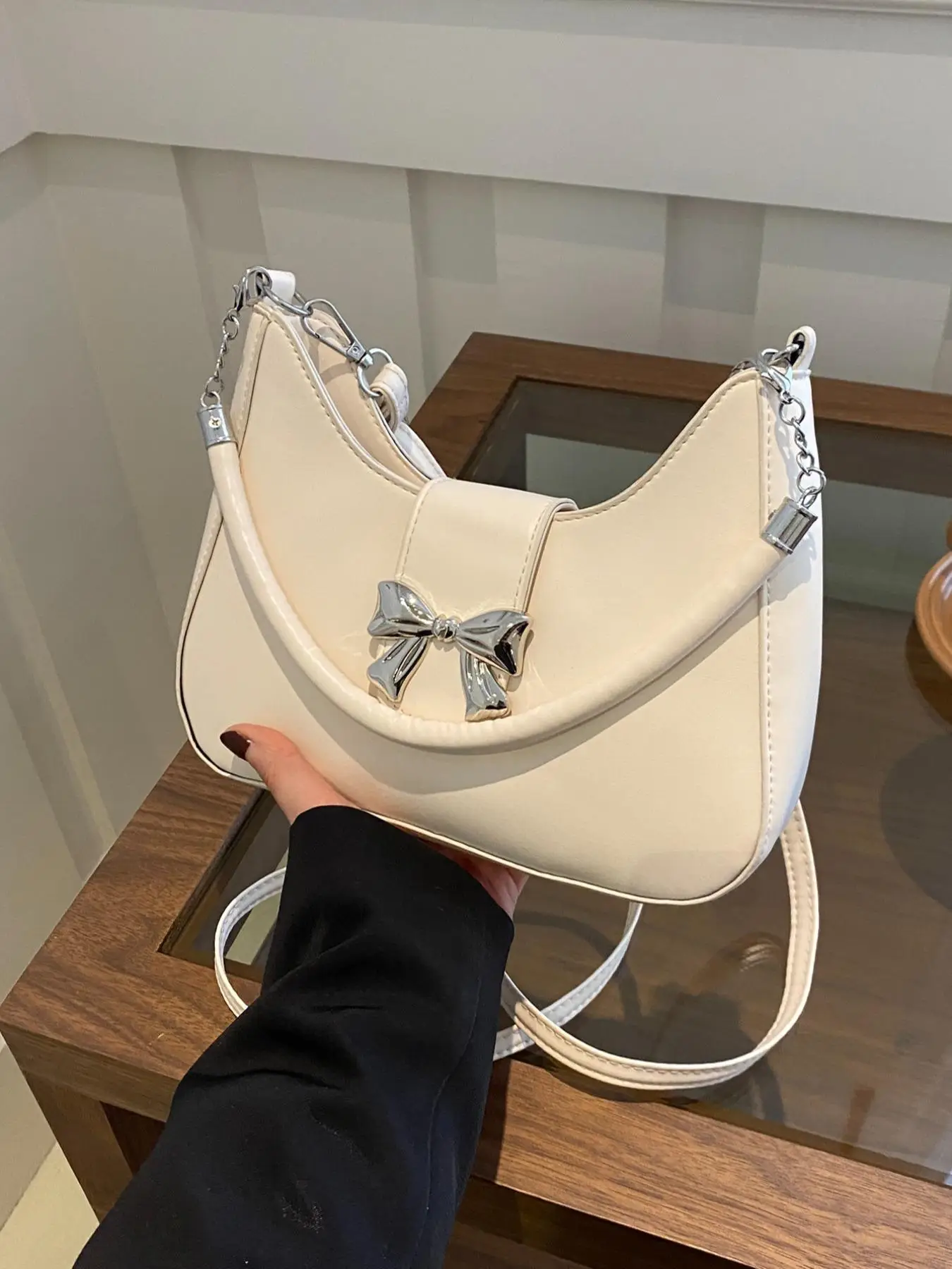 Women's Bow Decorated Shoulder Bag, Crossbody Bag for Women, Shoulder Purse, Purses Crossbody Bags, Designer Solid Color Shoulder Bag for Daily Used,