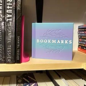 3D Printed Bookmark Holder With 5 Bookmarks Bookish