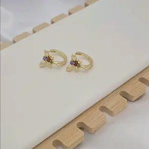 aretes 697 gold plated