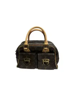 Pre-owned Louis Vuitton Leather Small Leather Goods Monogram Manhattan PM Handbag L26042688