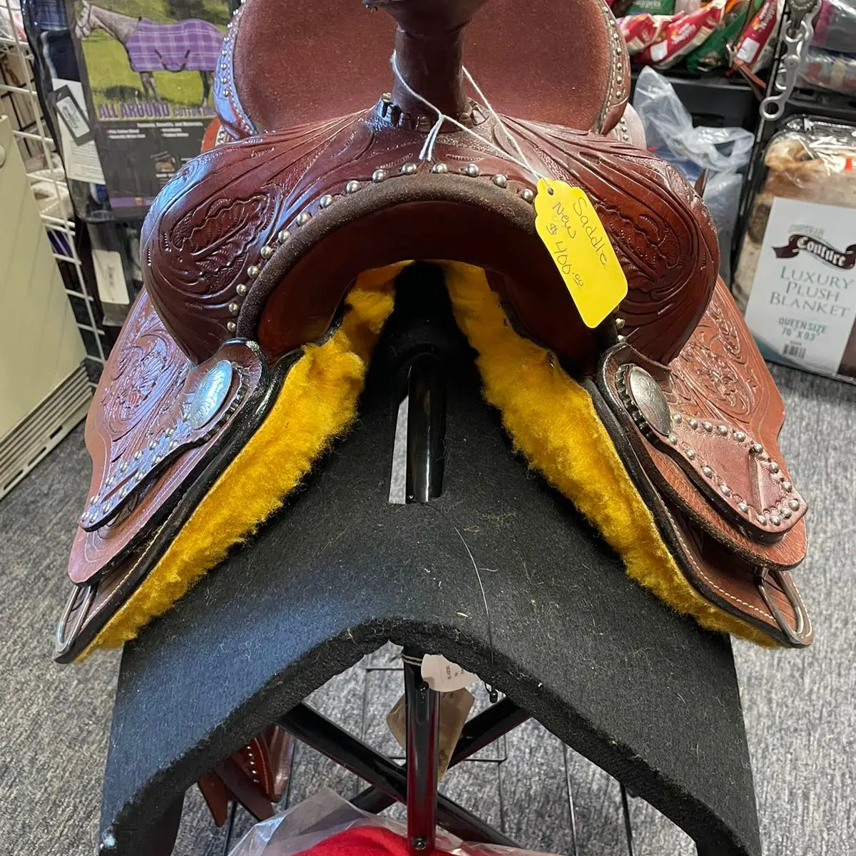 New 17” saddle New 17” saddle