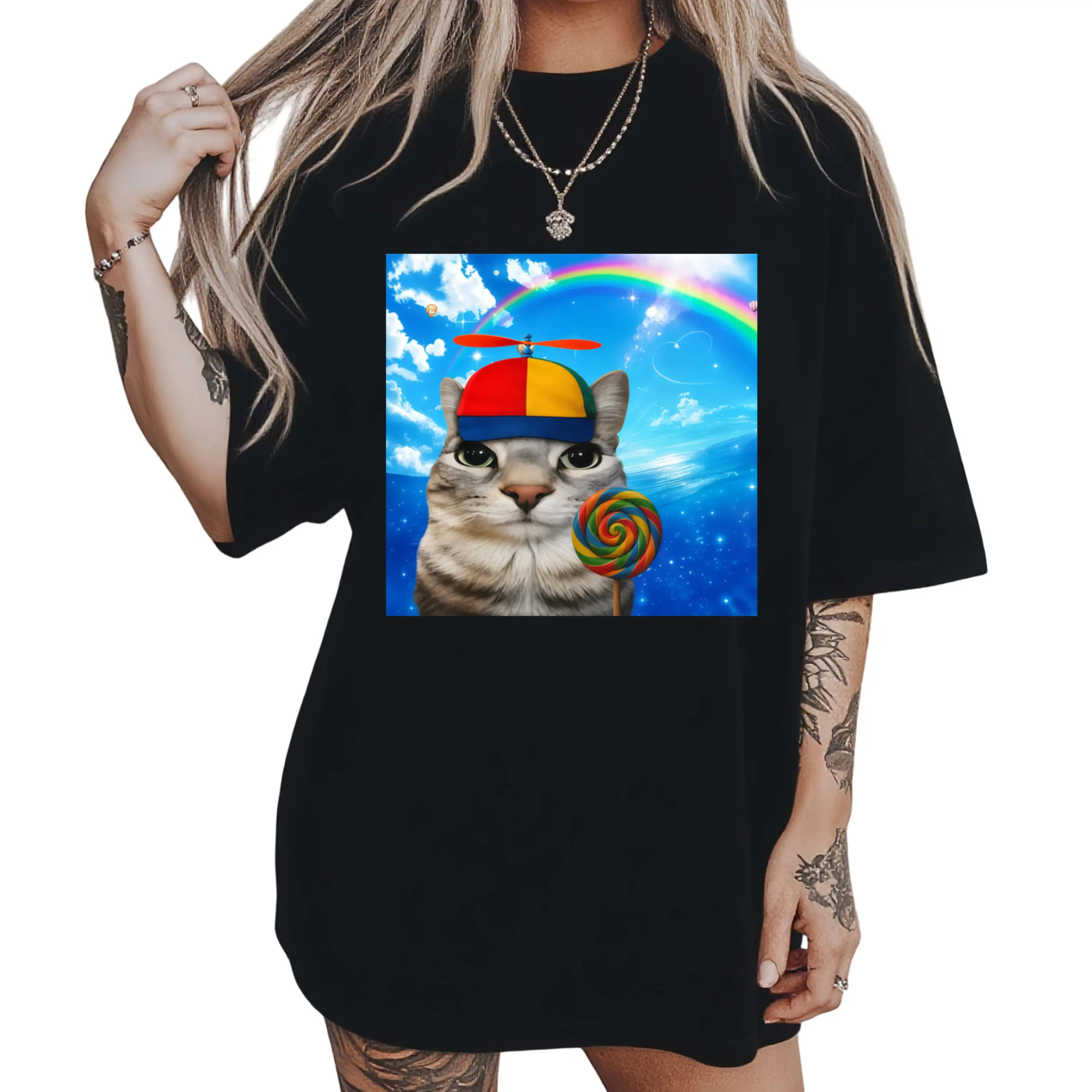 Women's Cotton Graphic T-Shirt - Short-Sleeve, Happy Cat Dreamcore Funny Silly Kitten Brainrot Meme Round Neck