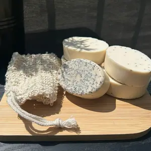 CITRUS-CHIA Oatmeal Exfoliating Soap Bar w/ Soap Bag