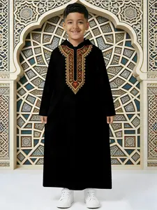 Boys' Muslim Velvet Robe, Colorblock Embroidered Long Gown, Stylish Islamic Clothing for Children, Perfect for Festive Occasions