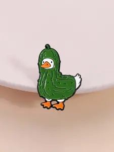 Cucumber Duck Enamel Pin Clip, Cartoon Design, Cute Playful Style, Suitable for Clothing and Backpacks, Fun Anthropomorphic Humor, Accessories