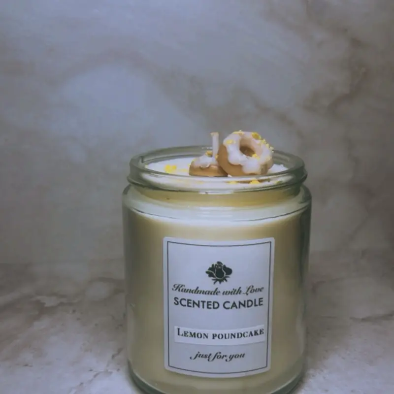 Lemon poundcake candle Decor