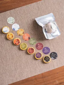 Sister Ai’s “Seven Cakes” Tong Sampler