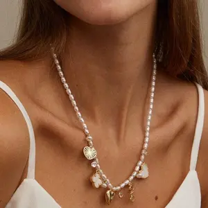 LOVE and Clover Charm Pearl Necklace