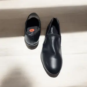 Nursing shoes