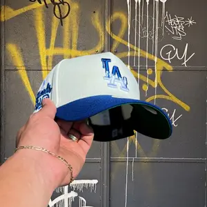 New Era Los Angeles Dodgers 9FORTY Trendy Hat – Embroidered LA Logo Snapback Baseball Cap, Adjustable Streetwear Cap for Men and Women, Classic Hip Hop Style