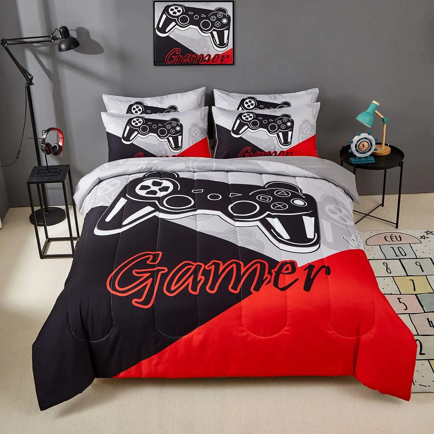 Gaming Comforter Sets for Teen Boys - Full Size 3-Inch Reddish Black with Video Controller , Includes 2 Pillowcases,  Season Wall Decor