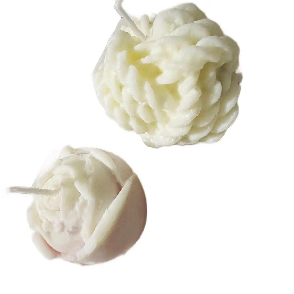 Handmade customized candles in natural flavors