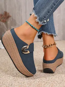 Women's Fashion Thick Sole Slip-On Shoes, Comfortable and Stylish Footwear, Perfect for Daily Wear, Trendy and Versatile Design