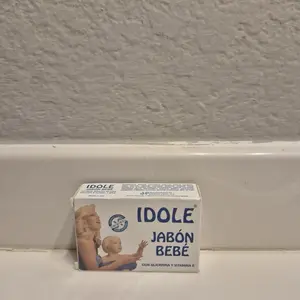 Idole bébé jabon soap wash for body and face