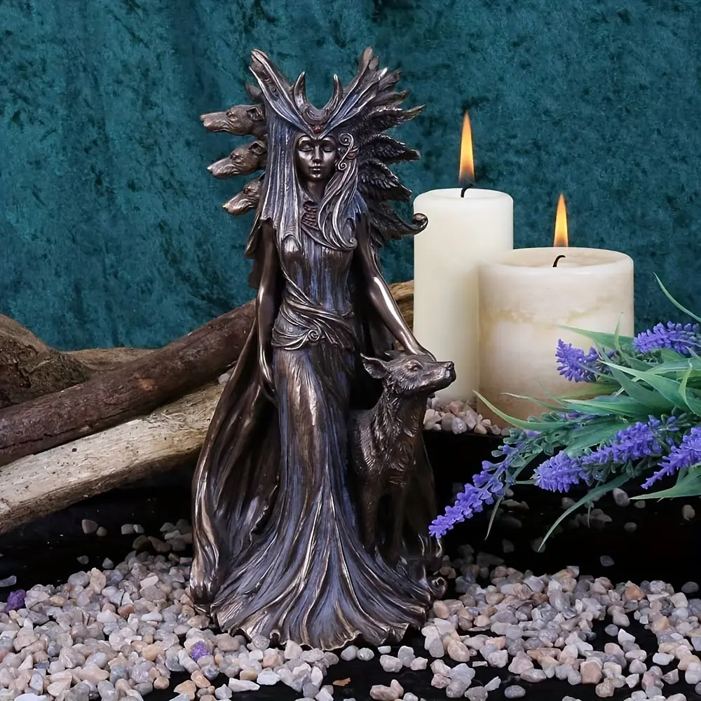 Modern Resin Hekate Greek Goddess of Magic & Hound Decorative Figurine - Cordless Desktop Indoor Home Decor Statue for Living Room Halloween, No Electricity/Batteries Needed, Ideal for Magic Lovers & Adult Collectibles