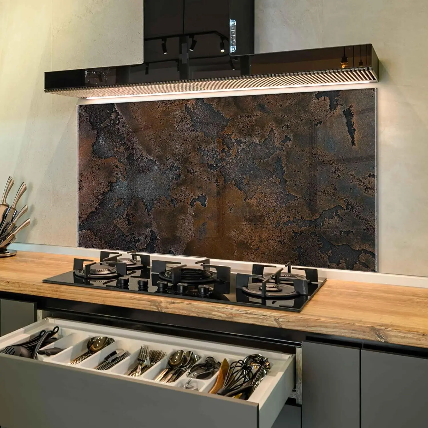 GCKG Rust on coarse metal surface Tempered Glass Kitchen Backsplash, Stove Back Cover, Stove Splashback, Cutting Board, Kitchen Wall Decor