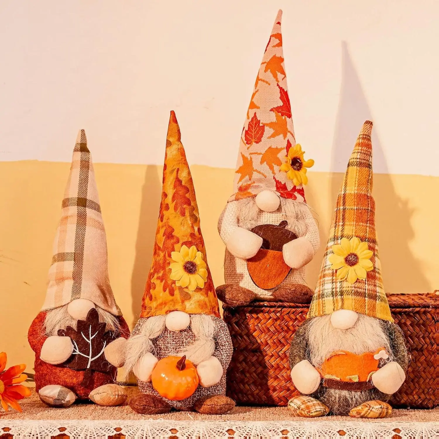 Thanksgiving Fall Gnomes Autumn 4pcs Plush Gnomes Elf Decorations, Handmade Thanksgiving Day Gift Tomte Swedish Gnome Doll for Table Ornaments