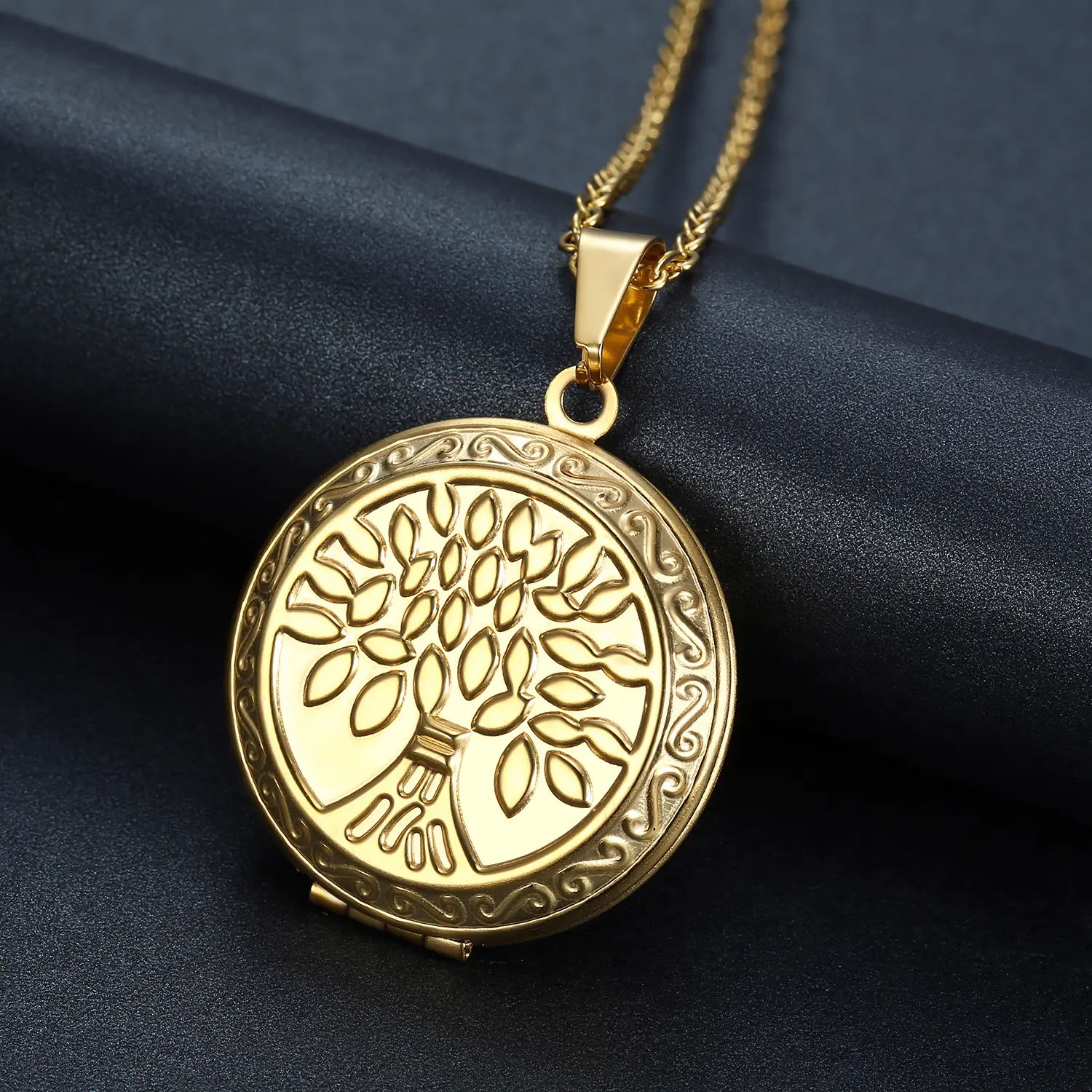 Retro Stainless Steel Tree of Life Circular Emblem Pendant Necklace with Photo Frame Opener - Unisex Chain Jewelry, Retro Luxury Commemorative Fashion Accessory Gift, Retro Luxury Necklaces, Circular Emblem Necklaces