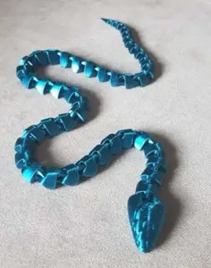 Articulated Snake 3D-Printed Fidget Toy with Smooth Interlocking Segments for Imaginative Play and Desk Entertainment