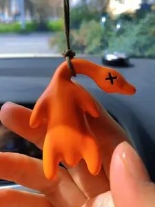 Color-Changing Roast Duck Car Ornament, Funny UV Temperature Change Keychain, Creative Car Hanging Decoration, Phone Holder, Car Key Accessory