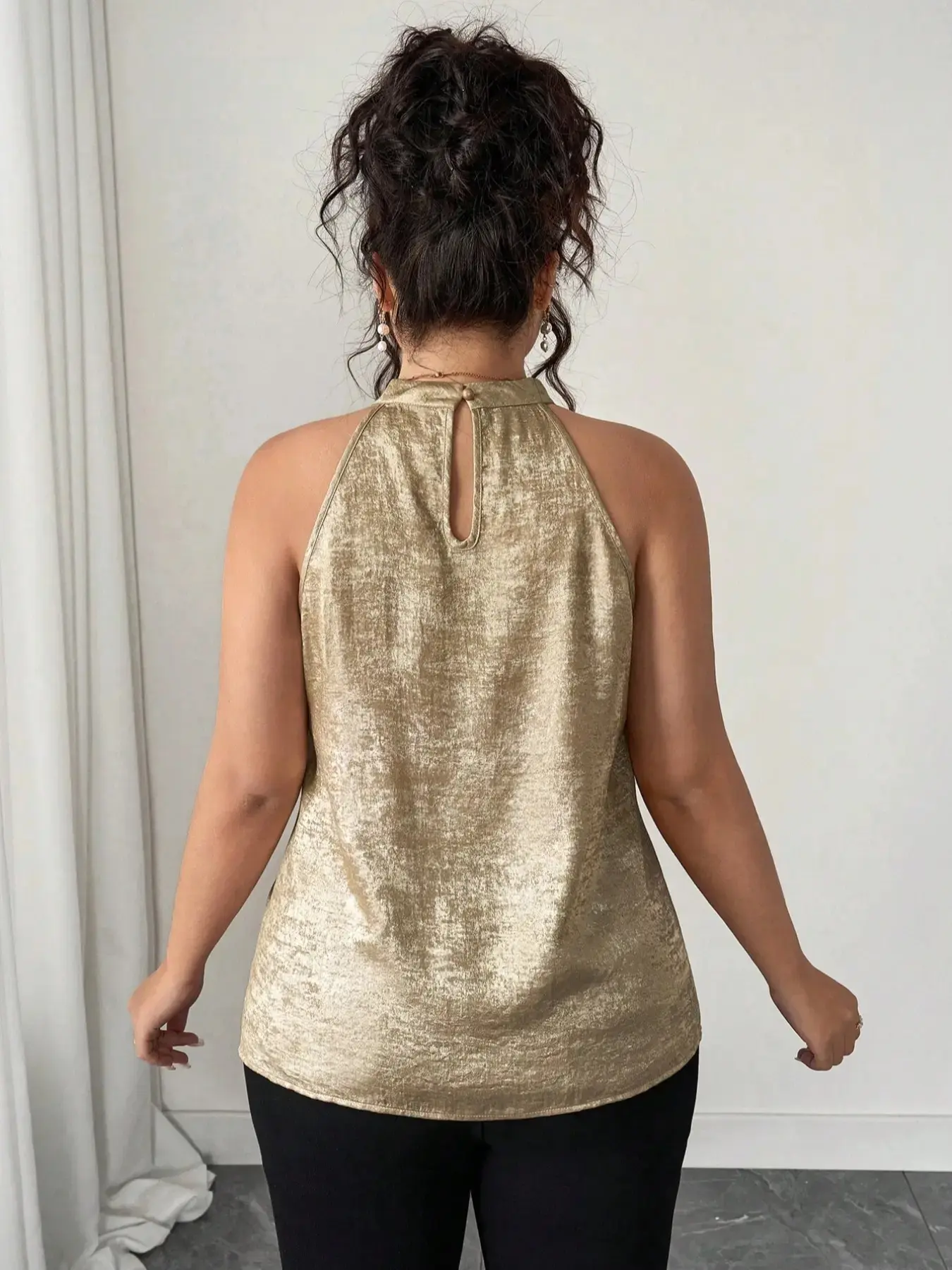 Plus Size Gold Metallic Halter Sleeveless Top - Elegant Chic Cold-Shoulder Cutout Design Blouse Shirts for Office & Party