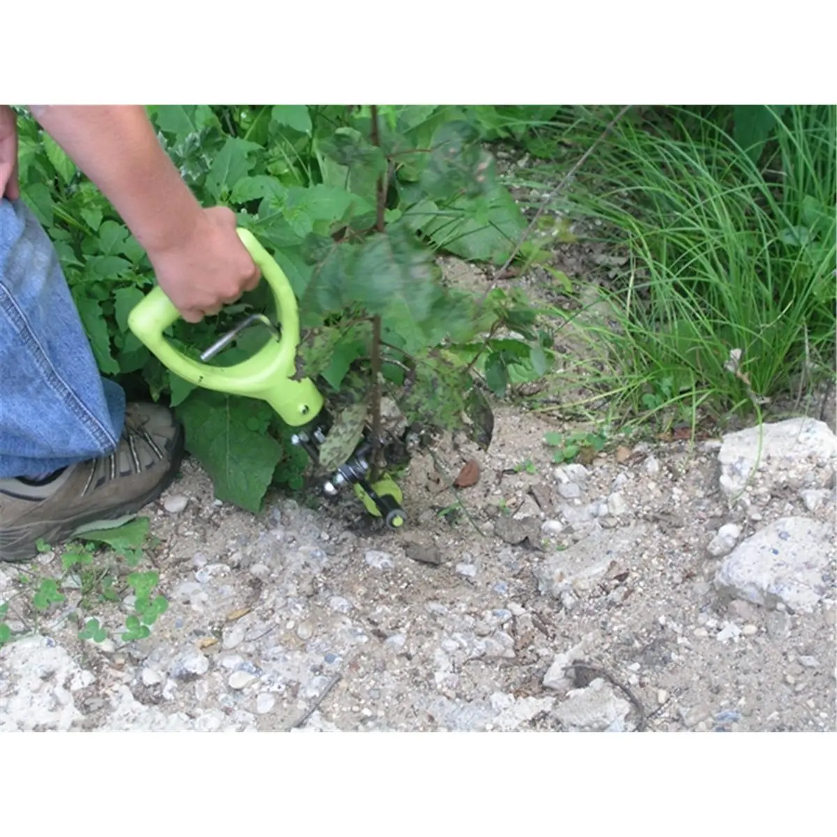 Brush Grubber BG-13 Gardening Handy Grubber, 10 No-Slip Teeth, Large 'D' Grip Handle, Spring Operated Jaws, 360-Degree Rotation, 4 lbs Capacity, 5"H x 1"W x 14"L, Grips 1-Inch Weeds & Trees