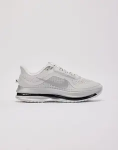 Nike Pegasus Premium