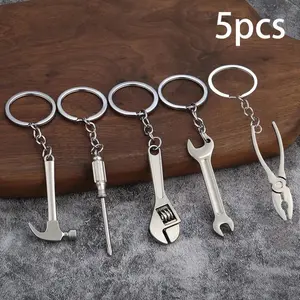 5pcs Mini Tool Keychain Creative Tool Keychain Metal Practical Small Gift Multifunctional Tool Keychain Pendant, Ideal Gift for Men and Women