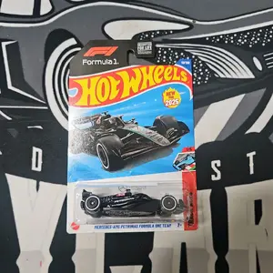 2025 Hot Wheels - Mercedes AMG Petronas F1 Team - F1 Racing - HTF